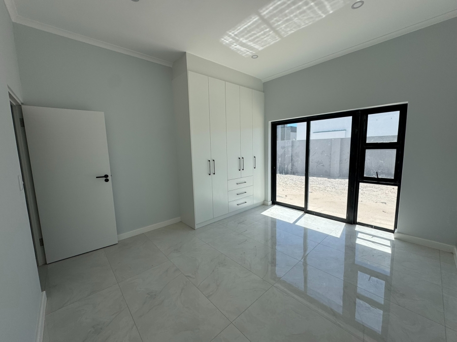 4 Bedroom Property for Sale in Sandown Western Cape